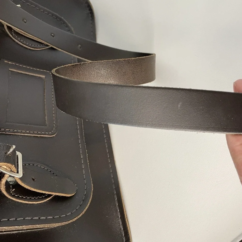 The Cambridge Satchel Company 15" Crossbody Messenger Bag Brown Leather Batchel - Picture 9 of 16